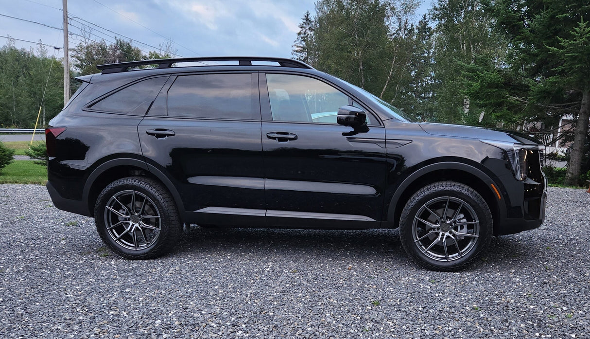 2021-2023 Kia Sorento X-Line & 2021-2023 Hyundai Santa Fe - 1.5" Front and 1.25" Rear Lift Kit with Shock Shaft Extensions #305030