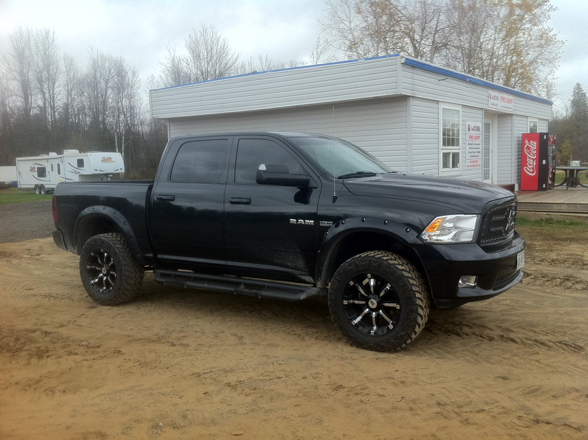 Dodge Ram 1500 4x4 y Ram 1500 Classic 4x4 2009-2023: kit de elevación delantera de 0,5" y trasera de 1,25" n.º 604018