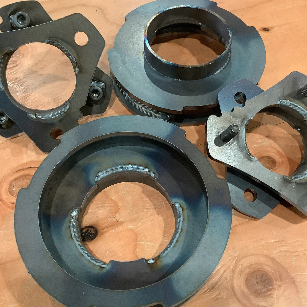 2004-2015 Nissan Armada & 2004-2010 Infinity QX56, 2WD & 4WD - 2" Front & 1" Rear Lift Kit #707012