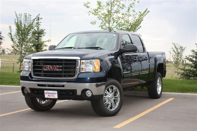 2000-2010 Chevy 1500HD, 2500HD, 3500HD, Hummer H2 - 2"-3" Front Leveling Kit #405020