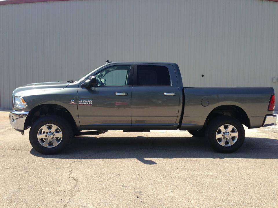 2013-2024 Dodge Ram 3500/4500/5500 4WD - 2" Front &amp; 1" Rear Lift Kit #605045