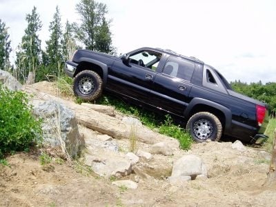 2000-2006 Chevy Tahoe, Suburban, Avalanche, Escalade &amp; Yukon 3" Front &amp; 1.25" Rear Lift Kit #404012